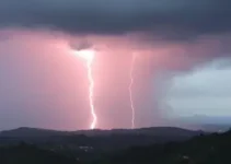 trovões e raios em Maranguape